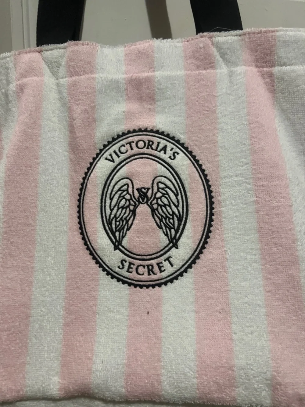NWT Victoria’s secret terry strips tote bag - Picture 3 of 8
